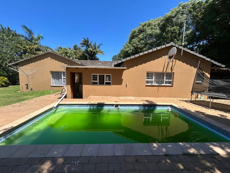 4 Bedroom Property for Sale in Uvongo KwaZulu-Natal