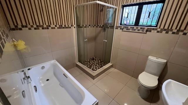 To Let 2 Bedroom Property for Rent in Malvern KwaZulu-Natal