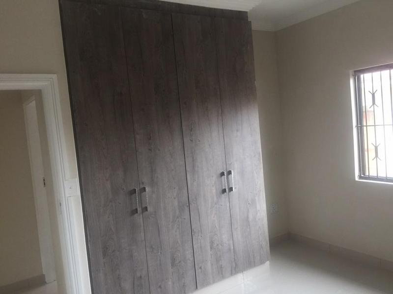 To Let 2 Bedroom Property for Rent in Malvern KwaZulu-Natal