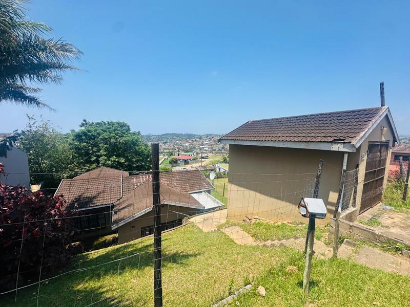 4 Bedroom Property for Sale in Umlazi KwaZulu-Natal