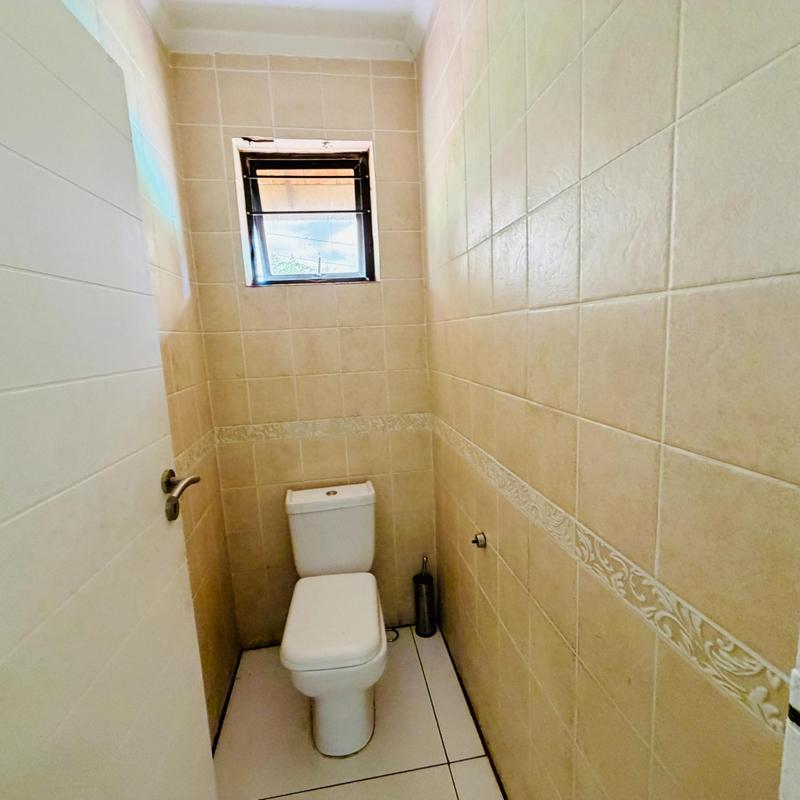 3 Bedroom Property for Sale in Athlone Park KwaZulu-Natal