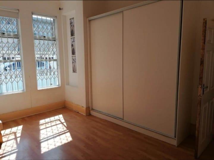 2 Bedroom Property for Sale in Glenwood KwaZulu-Natal