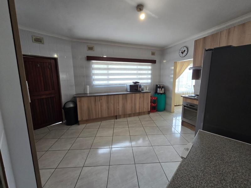 4 Bedroom Property for Sale in Sunwich Port KwaZulu-Natal