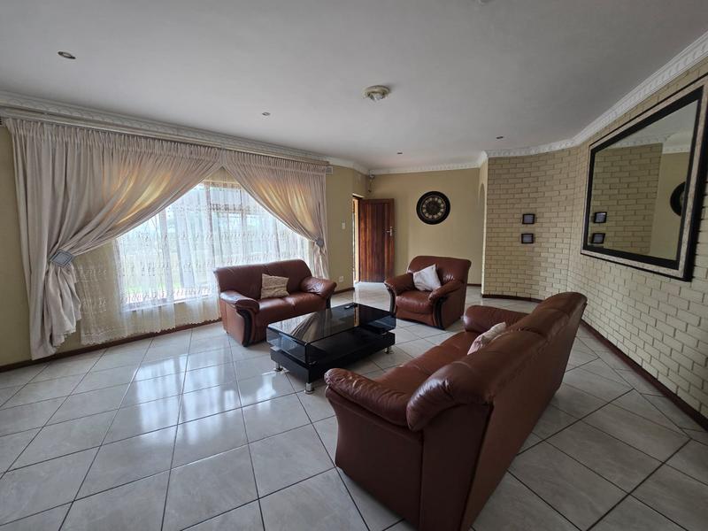 4 Bedroom Property for Sale in Sunwich Port KwaZulu-Natal