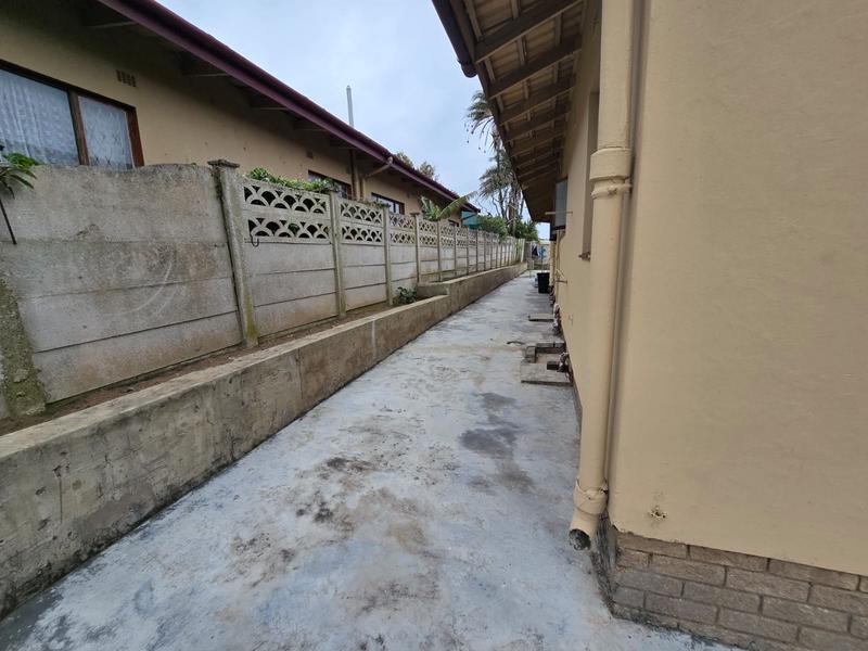 4 Bedroom Property for Sale in Sunwich Port KwaZulu-Natal