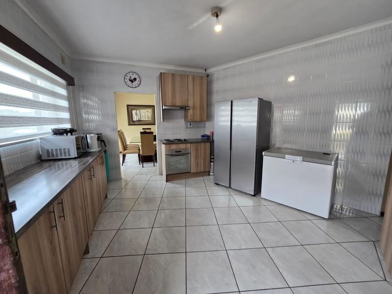 4 Bedroom Property for Sale in Sunwich Port KwaZulu-Natal