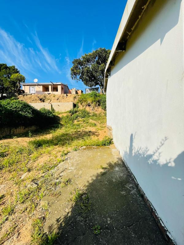 2 Bedroom Property for Sale in Umlazi KwaZulu-Natal