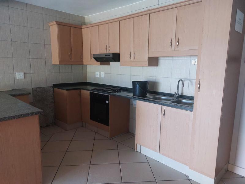 To Let 2 Bedroom Property for Rent in Margate KwaZulu-Natal