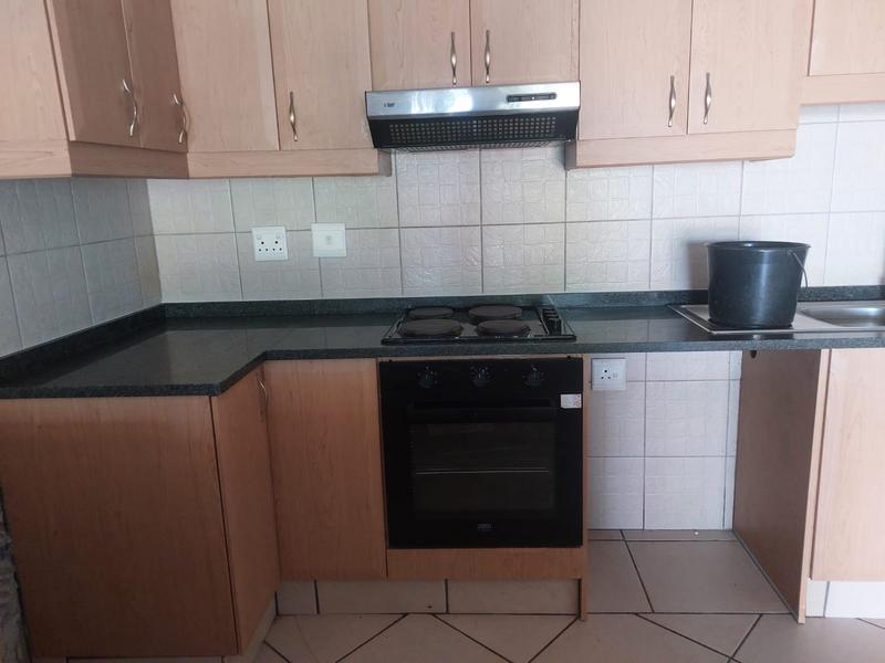 To Let 2 Bedroom Property for Rent in Margate KwaZulu-Natal