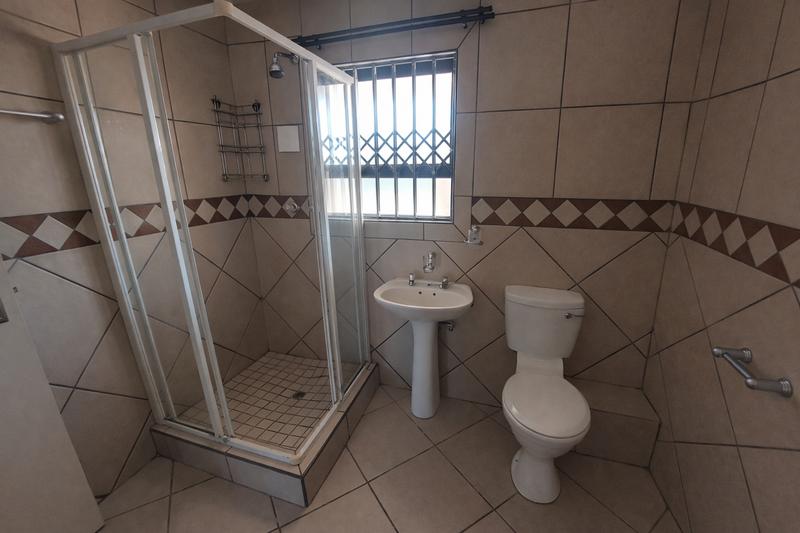 To Let 2 Bedroom Property for Rent in Margate KwaZulu-Natal