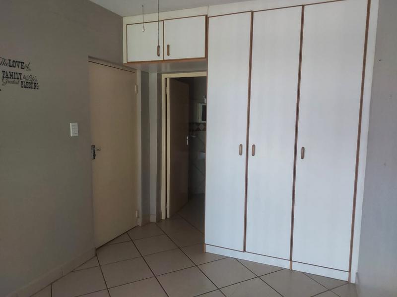 To Let 2 Bedroom Property for Rent in Margate KwaZulu-Natal