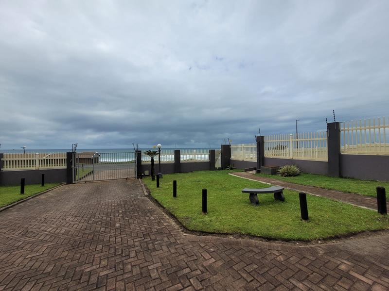 2 Bedroom Property for Sale in Manaba Beach KwaZulu-Natal