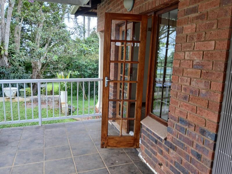 To Let 2 Bedroom Property for Rent in Kloof KwaZulu-Natal