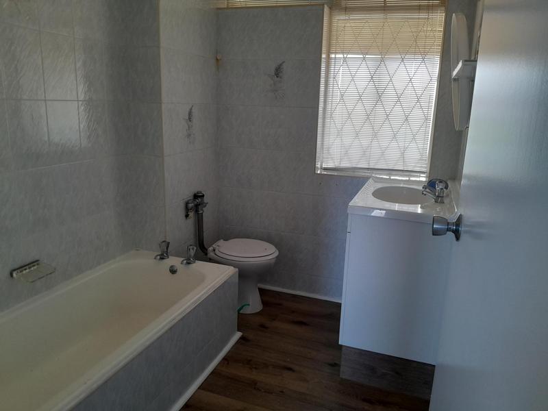 To Let 2 Bedroom Property for Rent in Glenwood KwaZulu-Natal