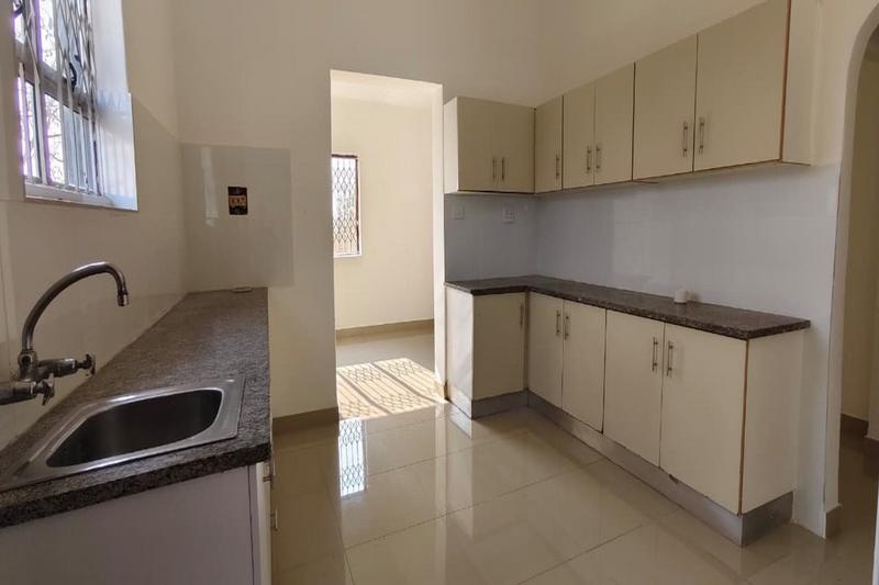 To Let 4 Bedroom Property for Rent in Isipingo Beach KwaZulu-Natal