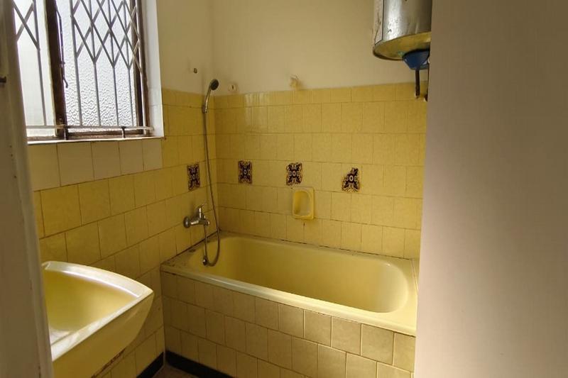 To Let 4 Bedroom Property for Rent in Isipingo Beach KwaZulu-Natal