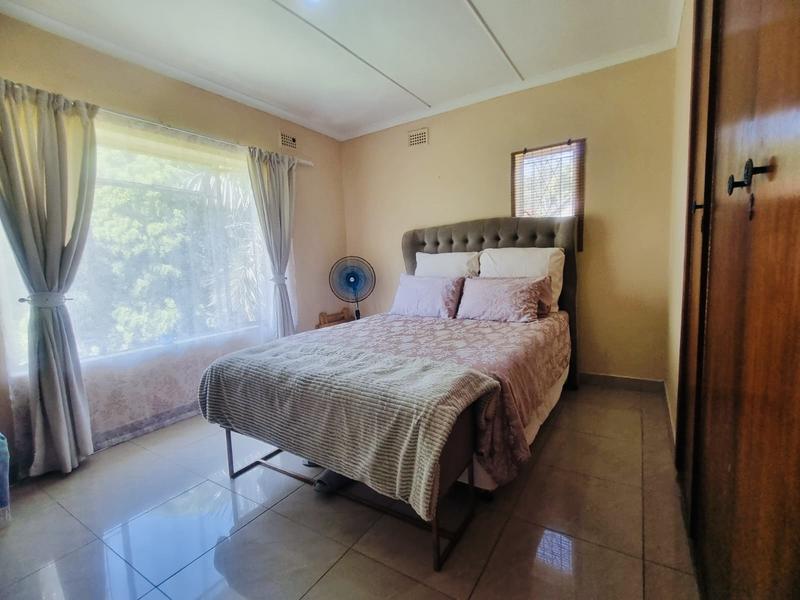 3 Bedroom Property for Sale in Amanzimtoti KwaZulu-Natal