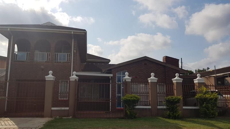 5 Bedroom Property for Sale in Palmview KwaZulu-Natal