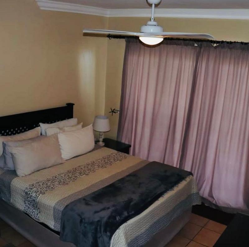 2 Bedroom Property for Sale in Lawrence Rocks KwaZulu-Natal
