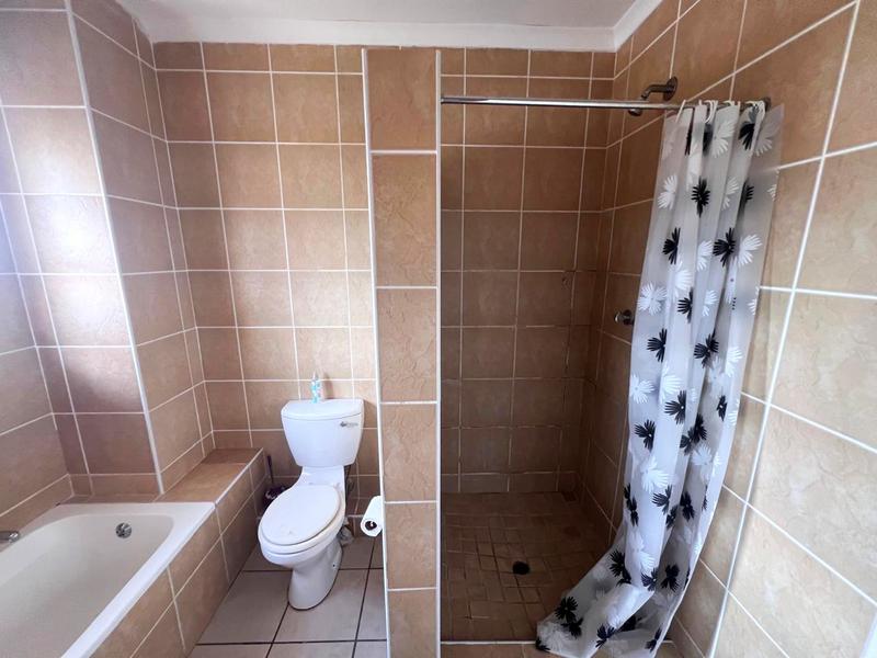 2 Bedroom Property for Sale in Margate KwaZulu-Natal