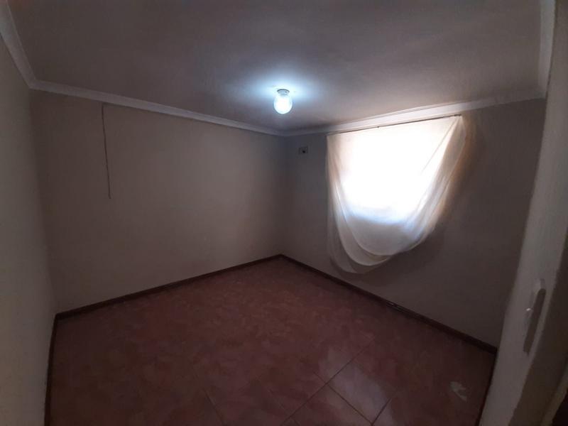 To Let 3 Bedroom Property for Rent in Umlazi KwaZulu-Natal