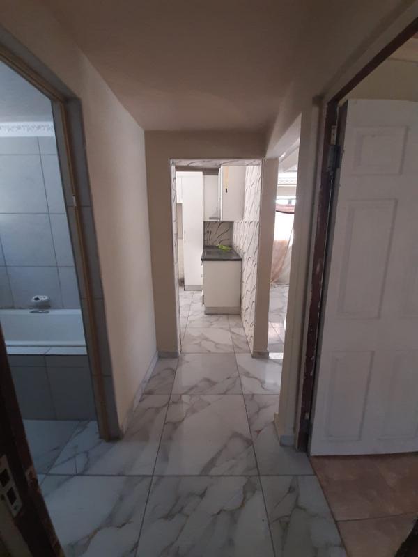 To Let 3 Bedroom Property for Rent in Umlazi KwaZulu-Natal