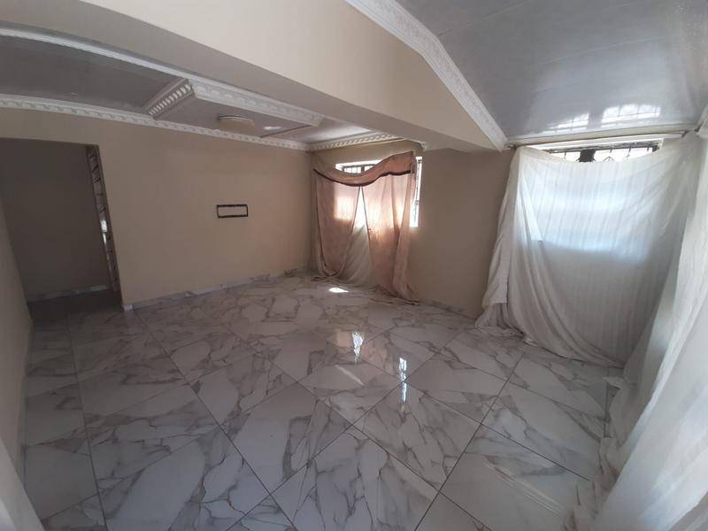 To Let 3 Bedroom Property for Rent in Umlazi KwaZulu-Natal
