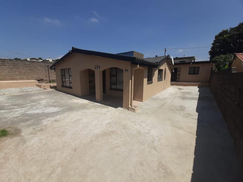 To Let 3 Bedroom Property for Rent in Umlazi KwaZulu-Natal