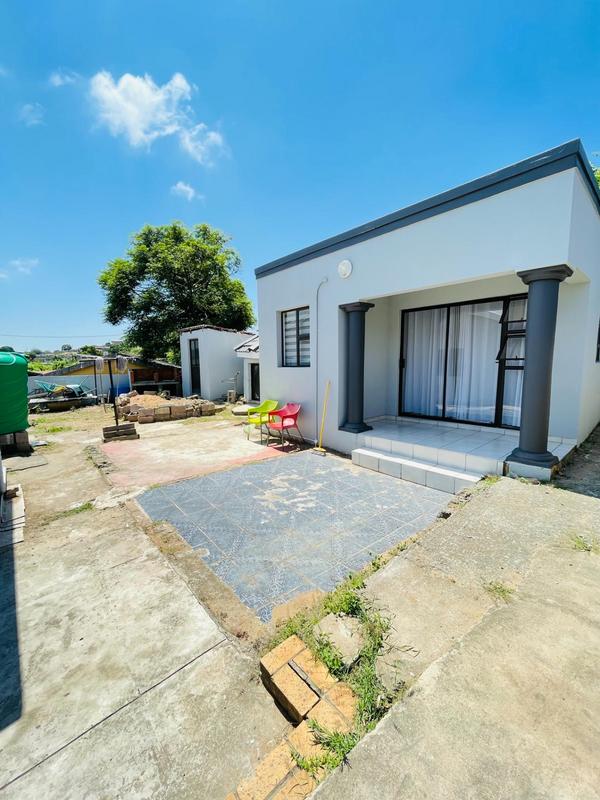 3 Bedroom Property for Sale in Umlazi KwaZulu-Natal