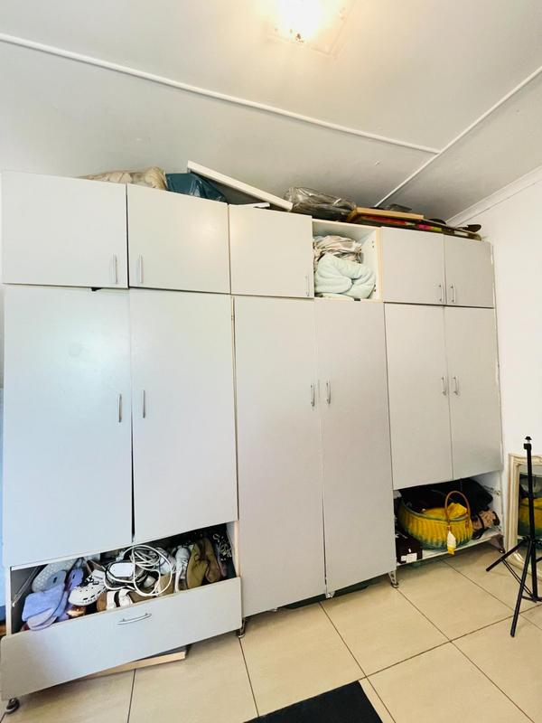 3 Bedroom Property for Sale in Umlazi KwaZulu-Natal