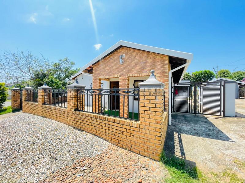 3 Bedroom Property for Sale in Umlazi KwaZulu-Natal