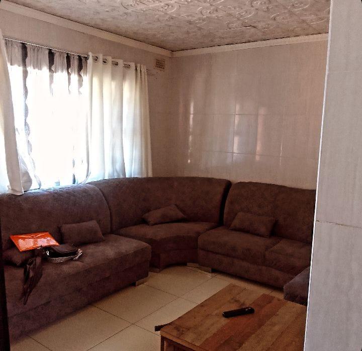 5 Bedroom Property for Sale in Umlazi KwaZulu-Natal