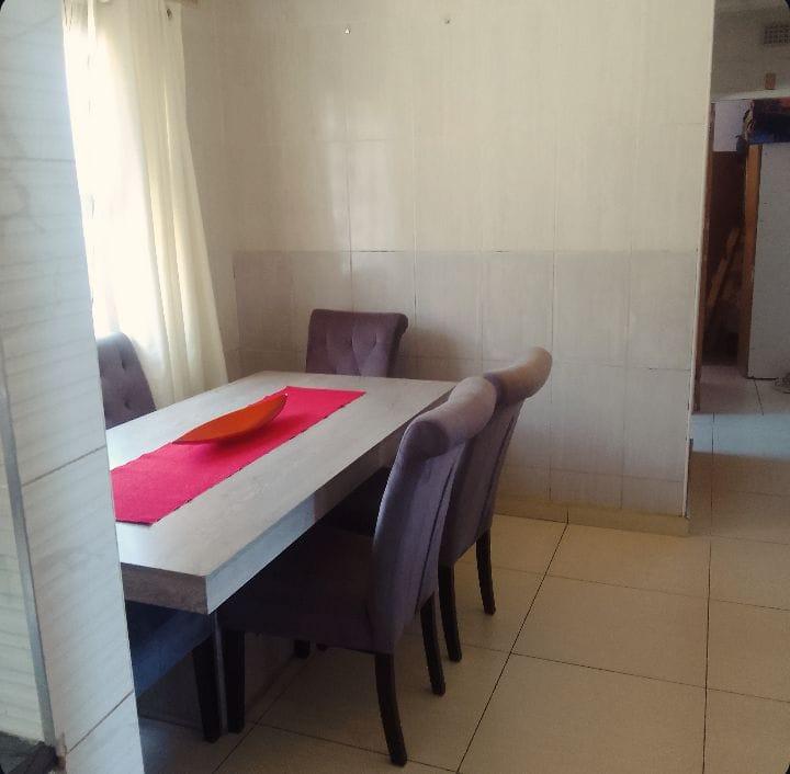 5 Bedroom Property for Sale in Umlazi KwaZulu-Natal