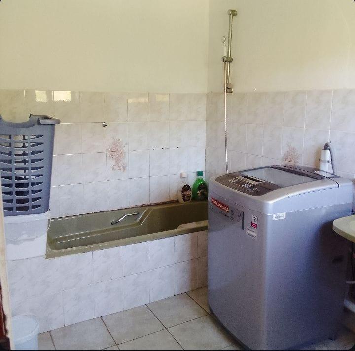 5 Bedroom Property for Sale in Umlazi KwaZulu-Natal