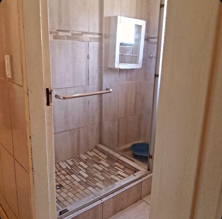 5 Bedroom Property for Sale in Umlazi KwaZulu-Natal