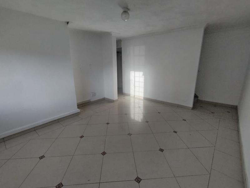 To Let 3 Bedroom Property for Rent in Grove End KwaZulu-Natal