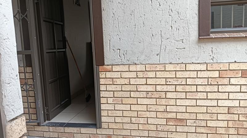 To Let 2 Bedroom Property for Rent in Pinetown KwaZulu-Natal