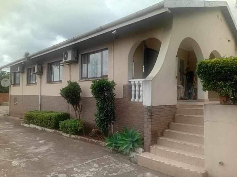 4 Bedroom Property for Sale in Parlock KwaZulu-Natal