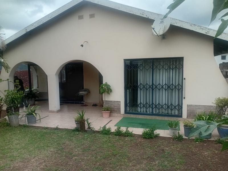 4 Bedroom Property for Sale in Parlock KwaZulu-Natal