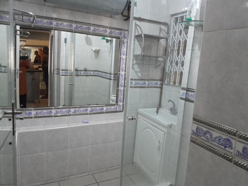 1 Bedroom Property for Sale in North Beach KwaZulu-Natal