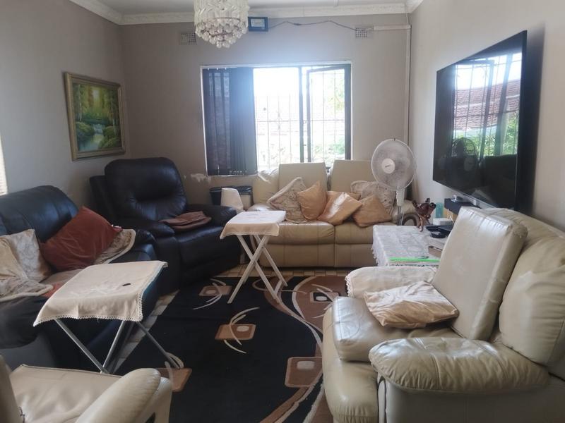 6 Bedroom Property for Sale in Sunpark KwaZulu-Natal