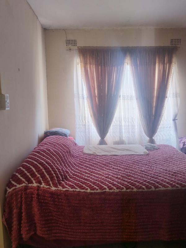 6 Bedroom Property for Sale in Sunpark KwaZulu-Natal