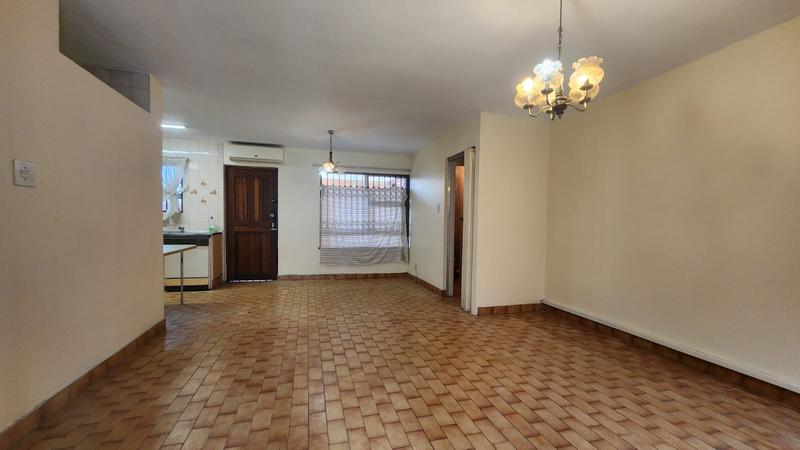 6 Bedroom Property for Sale in Reservoir Hills KwaZulu-Natal