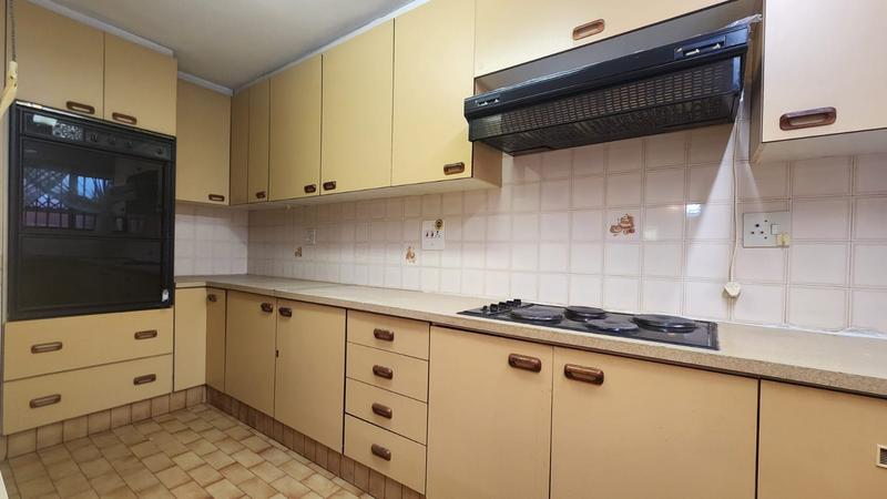 6 Bedroom Property for Sale in Reservoir Hills KwaZulu-Natal