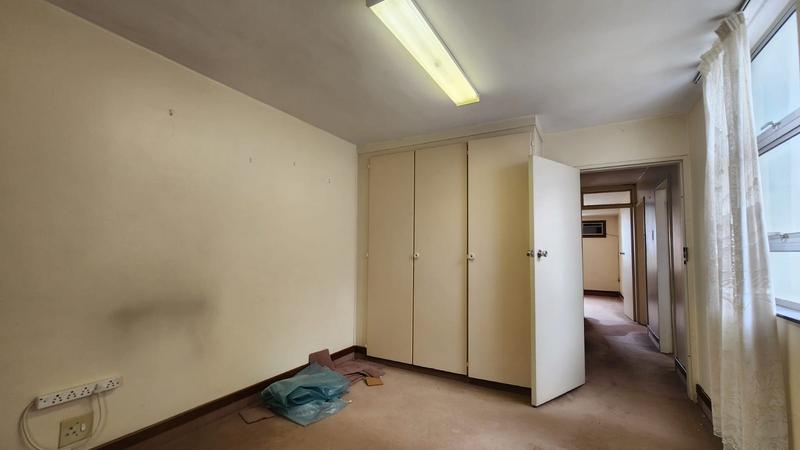 6 Bedroom Property for Sale in Reservoir Hills KwaZulu-Natal