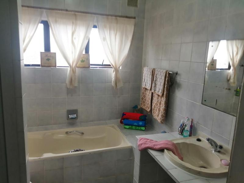 3 Bedroom Property for Sale in Meer En See KwaZulu-Natal