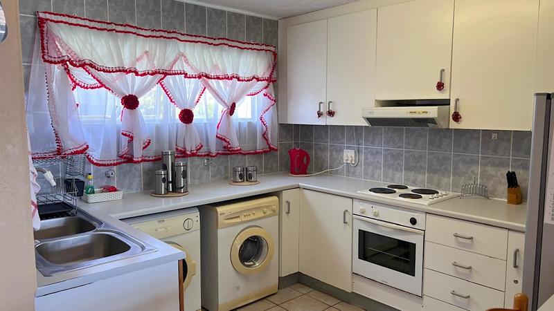 3 Bedroom Property for Sale in Manaba Beach KwaZulu-Natal