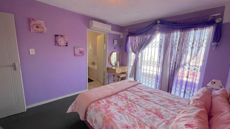 3 Bedroom Property for Sale in Manaba Beach KwaZulu-Natal