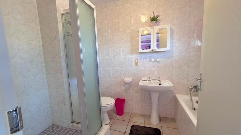 3 Bedroom Property for Sale in Manaba Beach KwaZulu-Natal