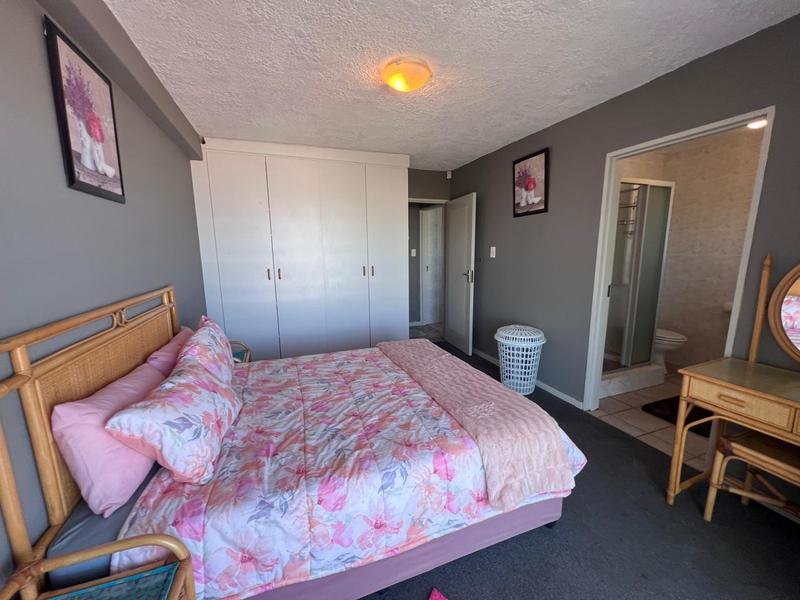 To Let 3 Bedroom Property for Rent in Manaba Beach KwaZulu-Natal